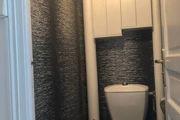 پانسیون Une Chambre Dans Un Appartement