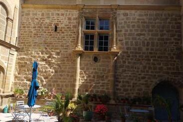 Aamiaismajoitus (B&B) Château De Puichéric