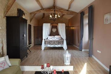 مبيت وإفطار Domaine Les Jourdis