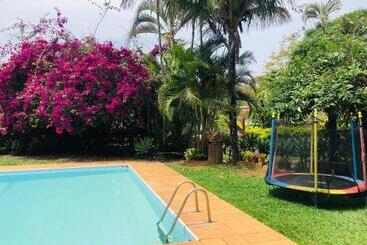 호텔 Pousada Nova Gironda