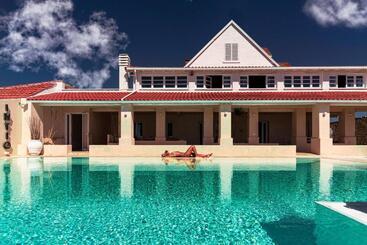 מלון דירות Morf Suites