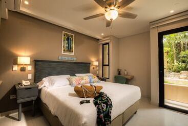 Casa Verano Beach Hotel Adults Only