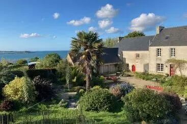 Bed and Breakfast Les Chambres Du Mad