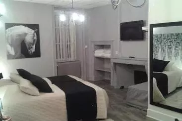 Hotelli Au Faisan Doré