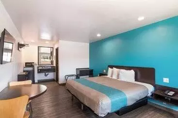 Motel 6south El Monte, Ca  Los Angeles