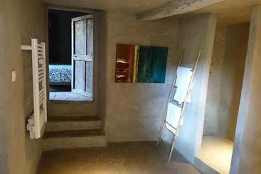 ベッドアンドブレックファースト La Belle Endormie