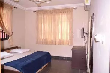 ペンション New Page Guest House