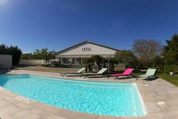 Bed and Breakfast Aux Belles Vacances   Adults Only