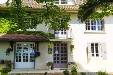 Bed and Breakfast La Maison De Ninan