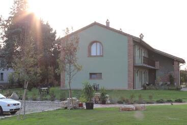 هتل روستایی Agriturismo Bassanine