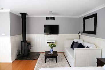 קוטג'' Oscars Private Spa Villa Adults Only