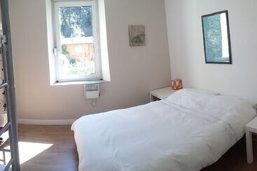 Sidsmums Travellers Retreat Hostel