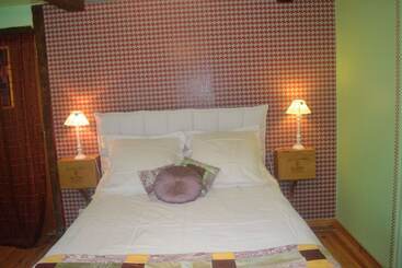 مبيت وإفطار Jouandassou