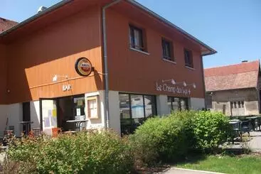 Hotel Le Champ Des Lys