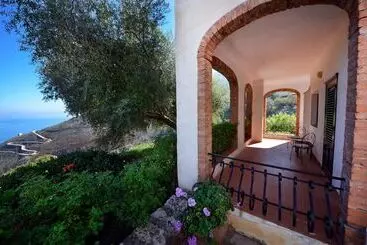 Aamiaismajoitus (B&B) Baglio La Luna
