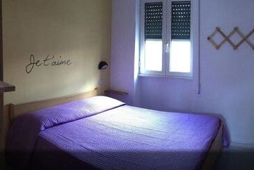 فندق Camping Riviera Village