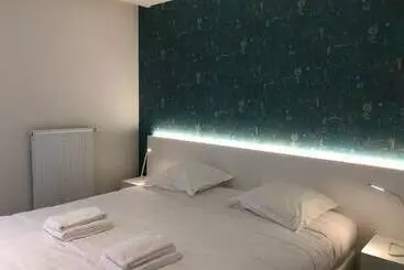 Apart Otel Acropolis Luxury Appartments I Hotelservice And Parking