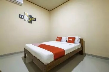 Hotel Reddoorz Syariah Near Tugu Lampu Gentur Cianjur