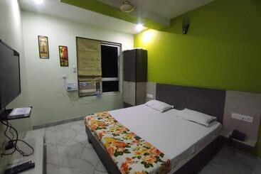 ホテル Chandramouli