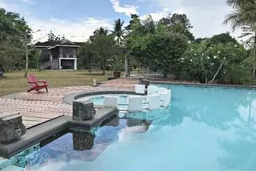 Hotel Overlooking Lagoon At Sitio De Amor