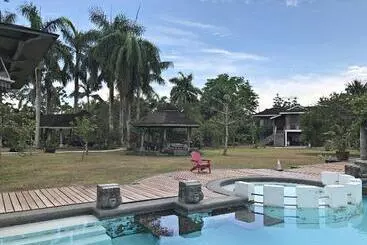 Hotel Overlooking Lagoon At Sitio De Amor