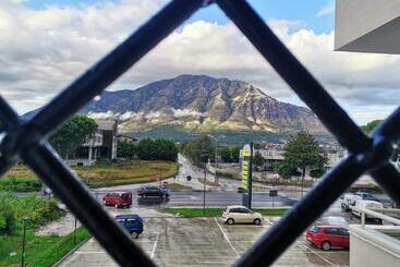 צימר Montesarchiorooms