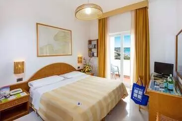 Ecoresort Le Sirene   Caroli Hotels