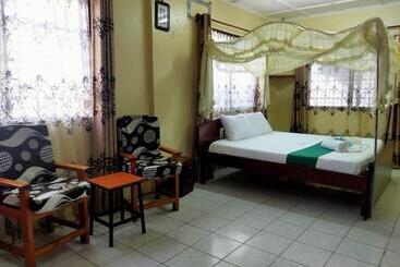 Hotel Cs Apartment Mombasa Mtwapa