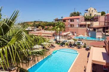 Theos Holidays Apartments