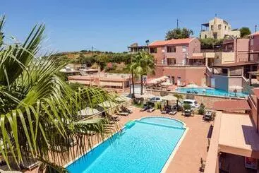 Theos Holidays Apartments