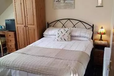 Majatalo Schofield Guest House