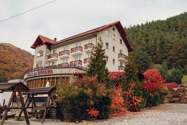 پانسیون Vila Briana