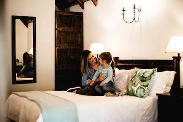 ホテル Insingizi Lodge