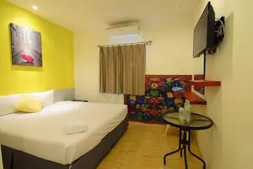 Pensiune Hop On Phuket