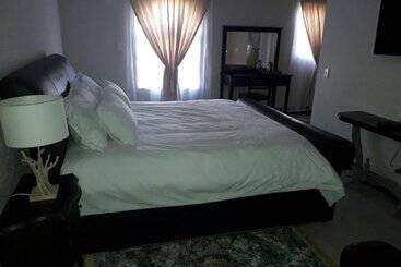 ベッドアンドブレックファースト Meringue Lodge