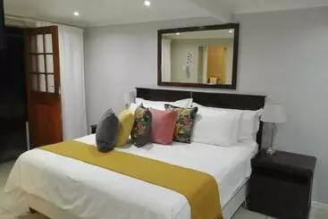 Tri Angle B&b And Wellness Salon