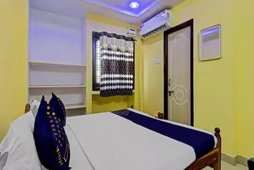 Hotel Spot On 73434 Sharavana Lodge