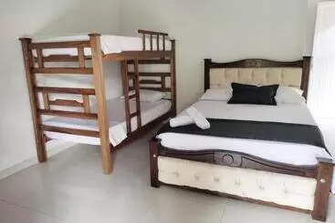 ペンション Manakin Tayrona