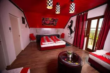 Bed and Breakfast Kamarás Ring House