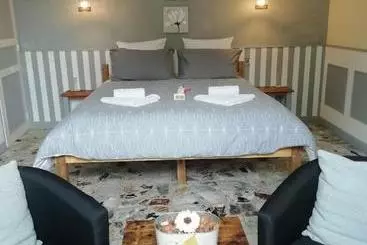 Bed and Breakfast No.15 Chambre Dhote