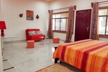 בית מלון כפרי Restaurante, Cigar Bar, Whisky Lounge, Hostal Suite Dos Visiones