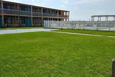 Motelli Buccaneer Inn