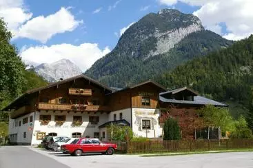 ユースホステル Landgasthof Seisenbergklamm