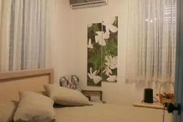 Bed and Breakfast Cypriot Swallow Boutique