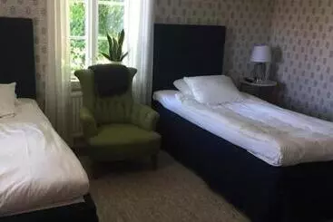Bjälbo Gästhus B&b