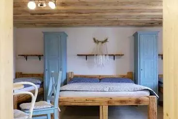 ペンション Penzion   Vinařství Hanuš