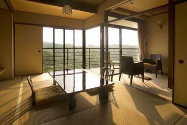 Ryokan Noto Hyakurakusou