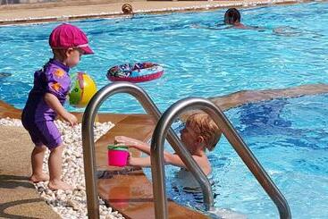 Vip Chain Resort Pool Villa