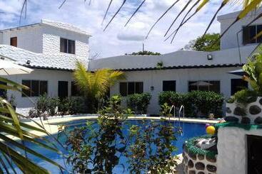 Albergue Hostería Golden Blue