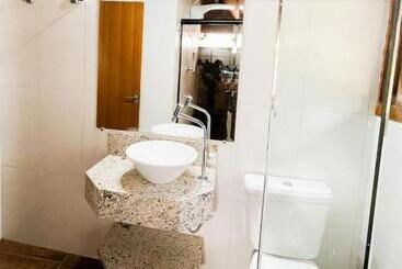 Hostel Pousada Vale Das Orquídeas